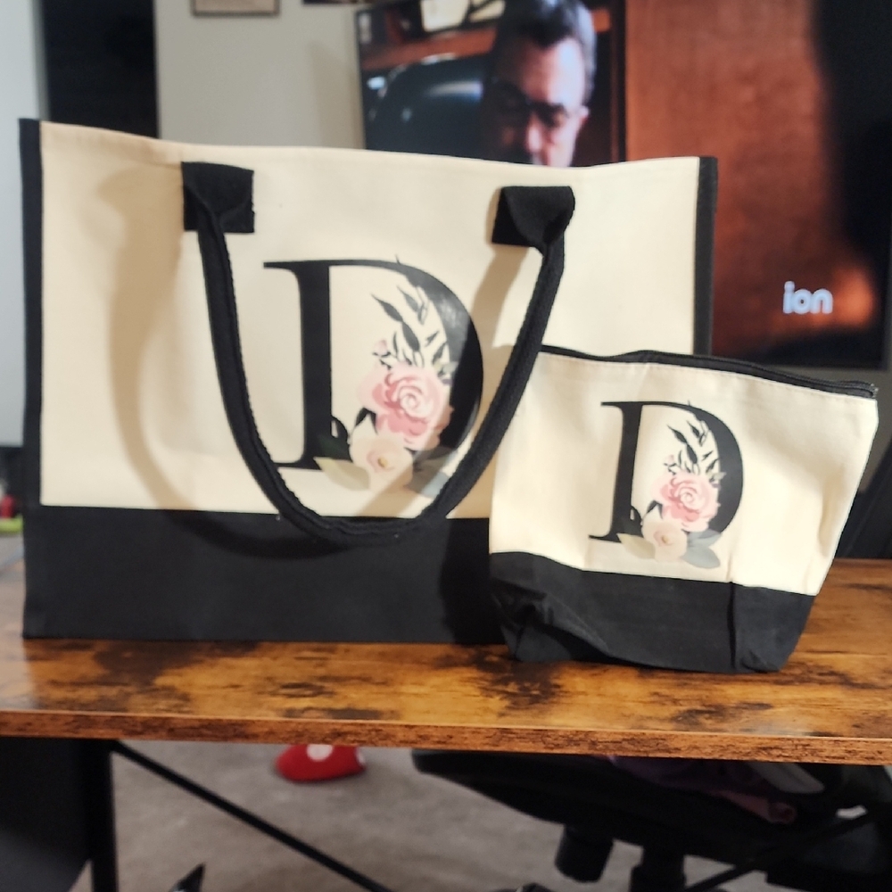Totes Black and Cream Floral Initial Tote Set
